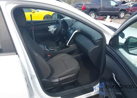 2022 Hyundai Tucson Sel z USA, uszkodzony, nr VIN 5NMJB3AE6NH002692